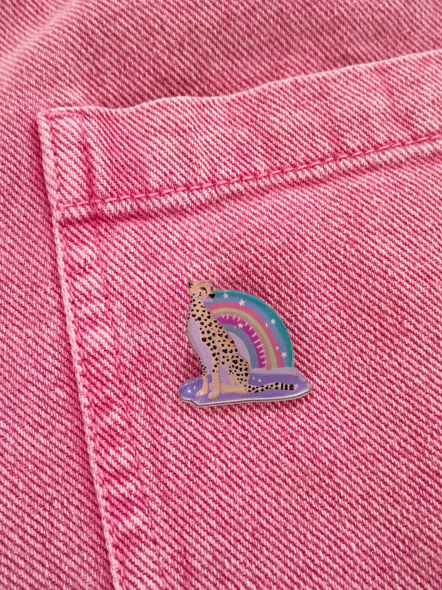 Pin Leopard Vibes