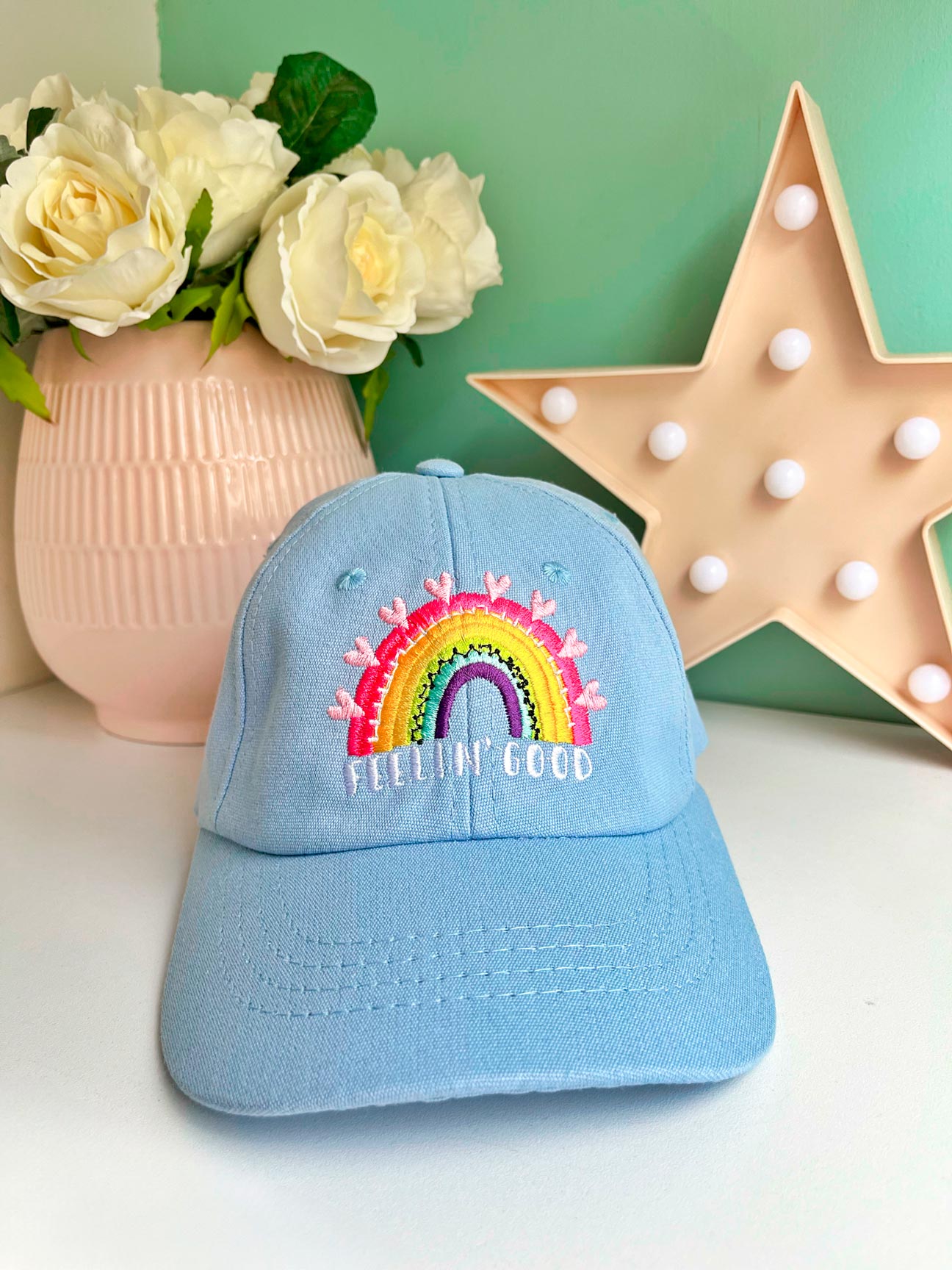 Gorra Celeste Arcoíris